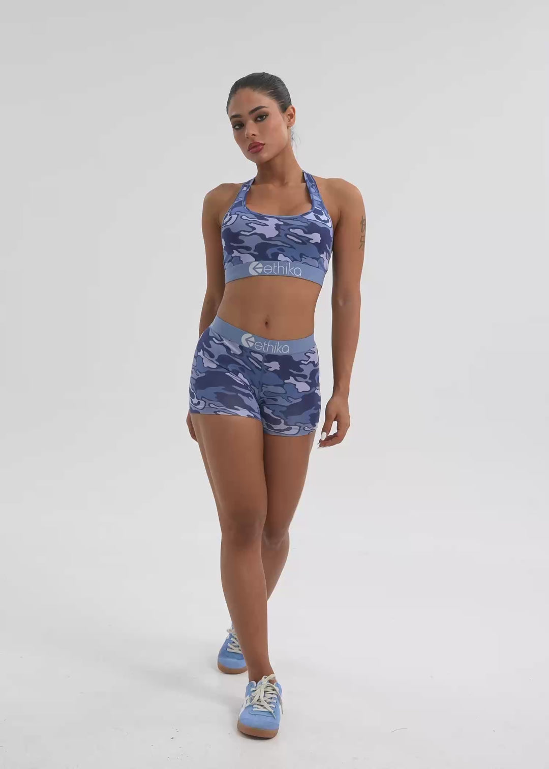 Womens Bolt Camo Sports Bra