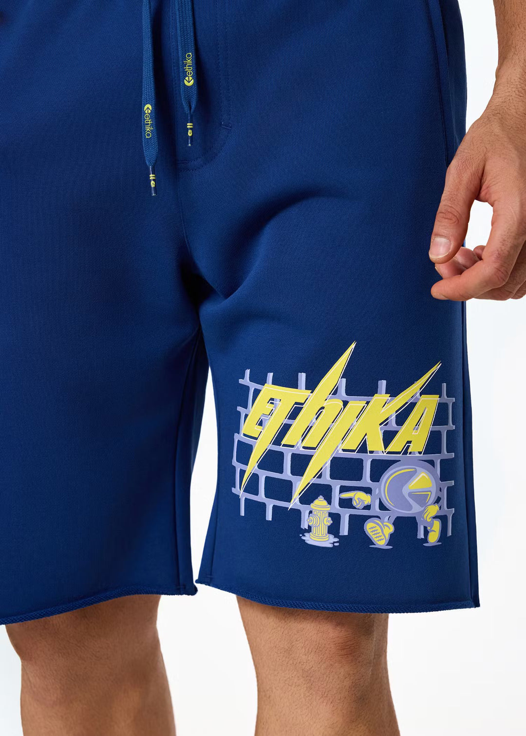 Mens Bolt Camo Raw Edge Short