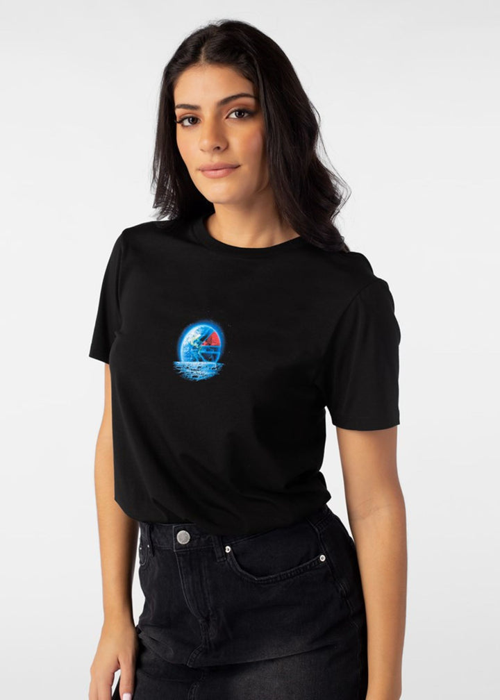 Womens The World is Yours Tee - Black